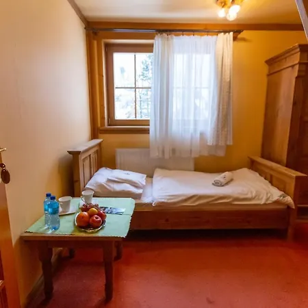 Kirowy Gosciniec Bed & Breakfast