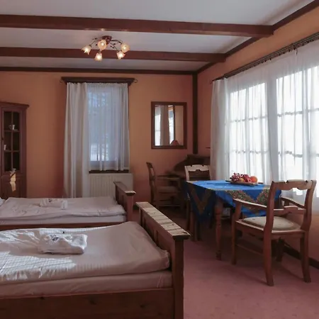 Hotel Kirowy