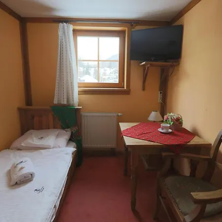Hotel Kirowy