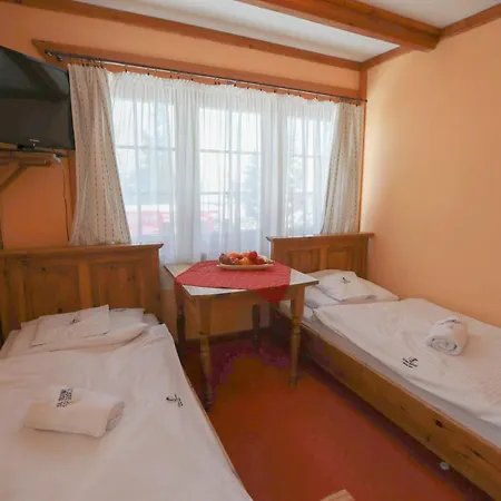 Hotel Kirowy