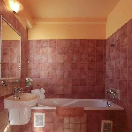 Kirowy Gosciniec Hotel