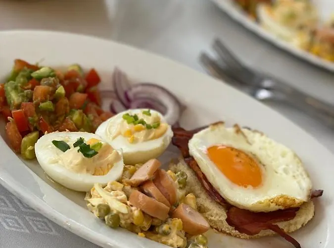 Hotel Kirowy Gosciniec *