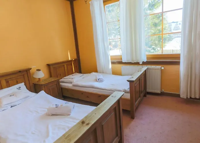 Kirowy Gosciniec Hotel *